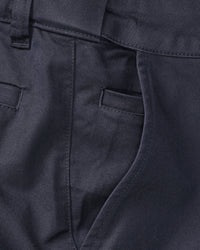 Close-up of chino fabric and seams on Chino Pants e.s.e:pic in nero blue