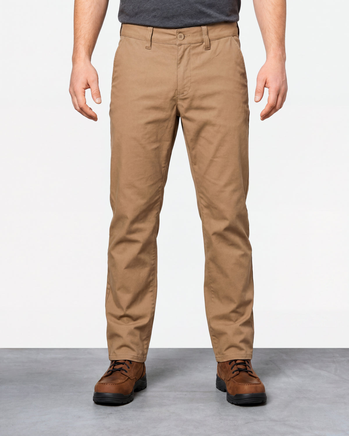 Chino Pants e.s.e:pic in almond brown worn by a model, front view