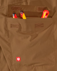 Close-up of reinforced fabric and seams on Stretch Ripstop Cargo Work Pants e.s.taktik in desert brown