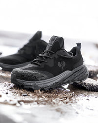 STRAUSS Harlem Composite Toe Work Shoe in Black shown in use on the job