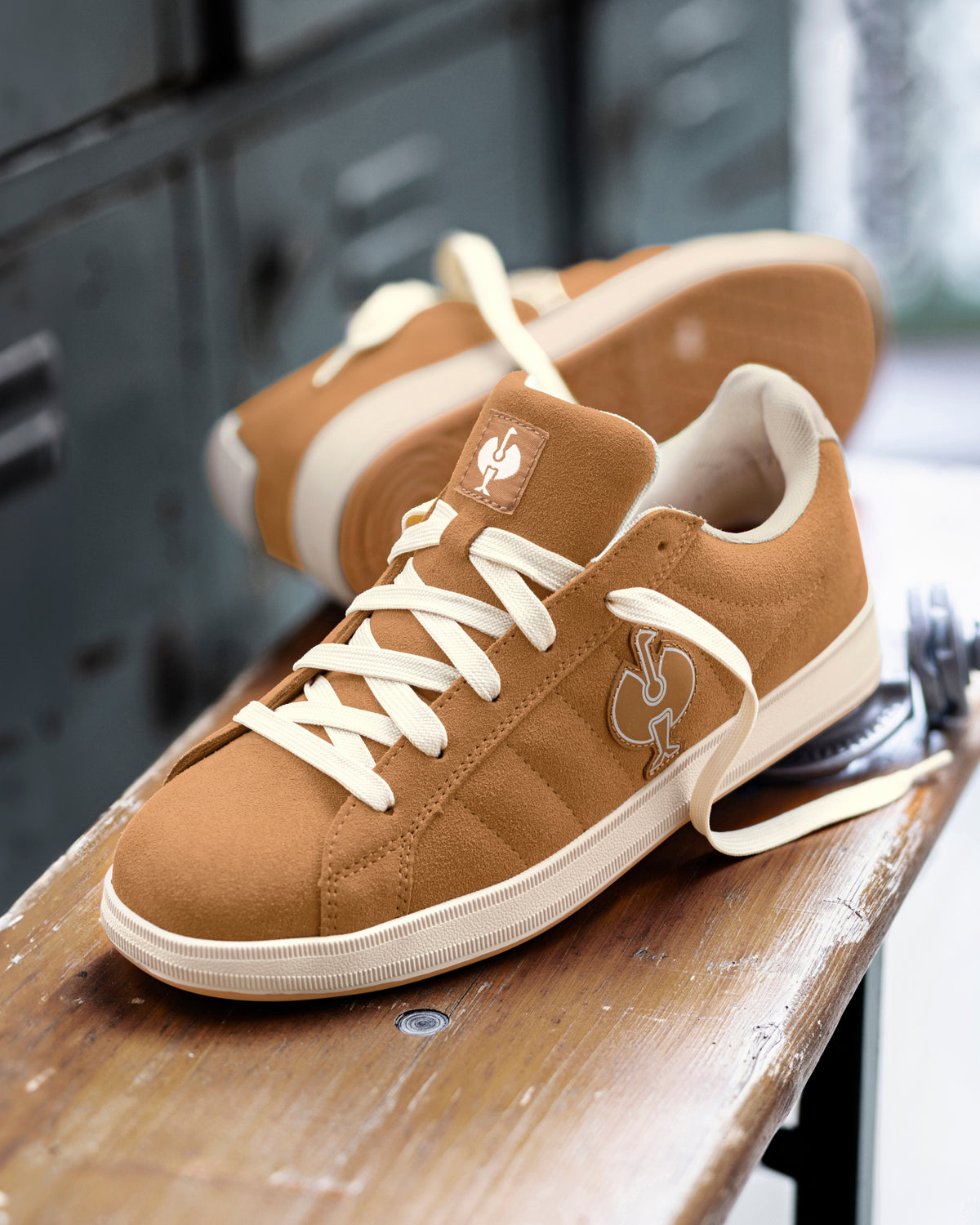 STRAUSS Tampa Steel Toe Work Shoe in Almond brown shown in use on the job