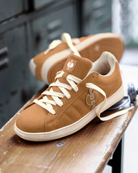 STRAUSS Tampa Steel Toe Work Shoe in Almond brown shown in use on the job