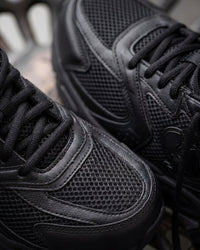 Close-up of the St. Louis Composite Toe Work Shoe composite toe area
