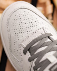 Close-up of the Cream stone and Gray Eindhoven Steel Toe Work Shoe steel toe area