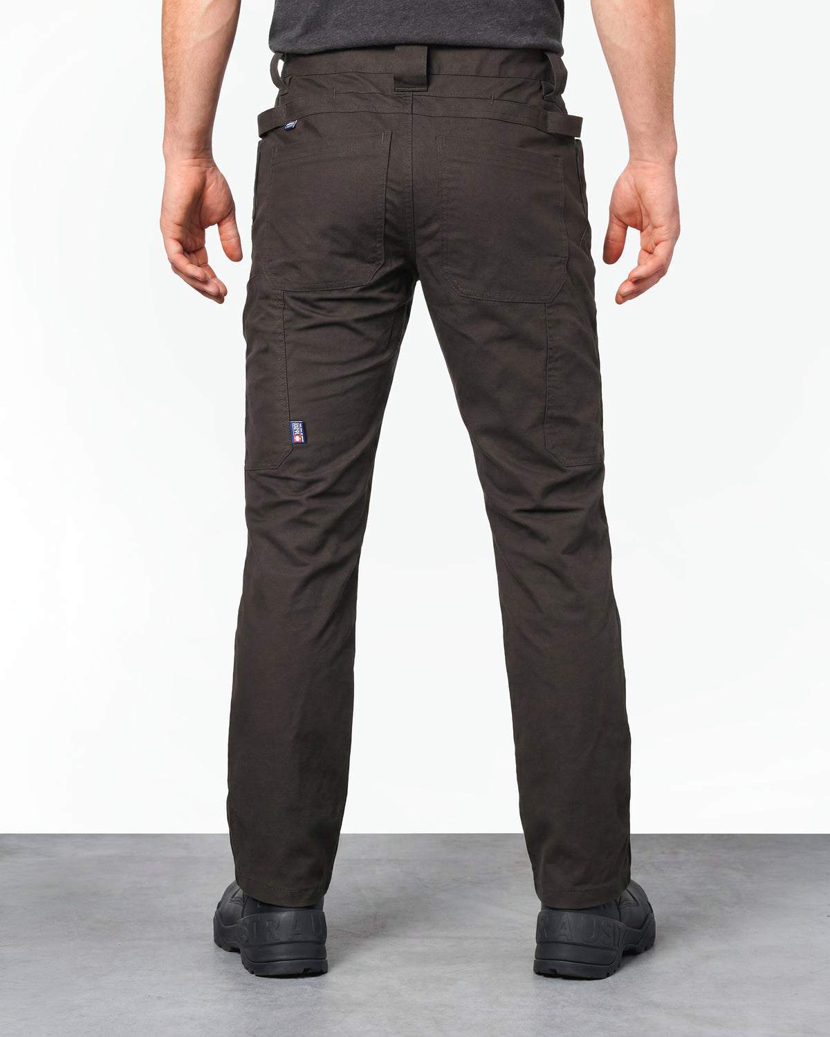 STRAUSS 1620 Multipocket Pants in moon gray worn by a model, rear view