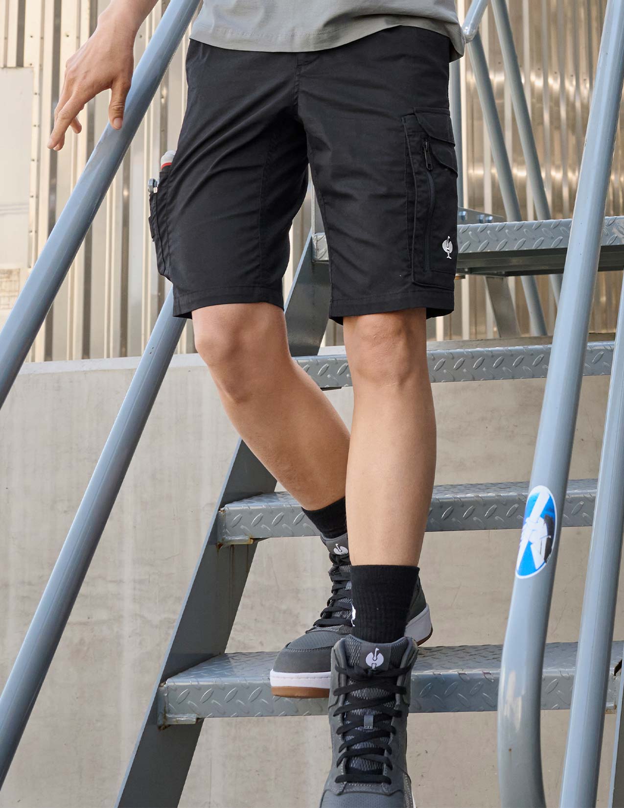 Women's Shorts e.s.concrete light