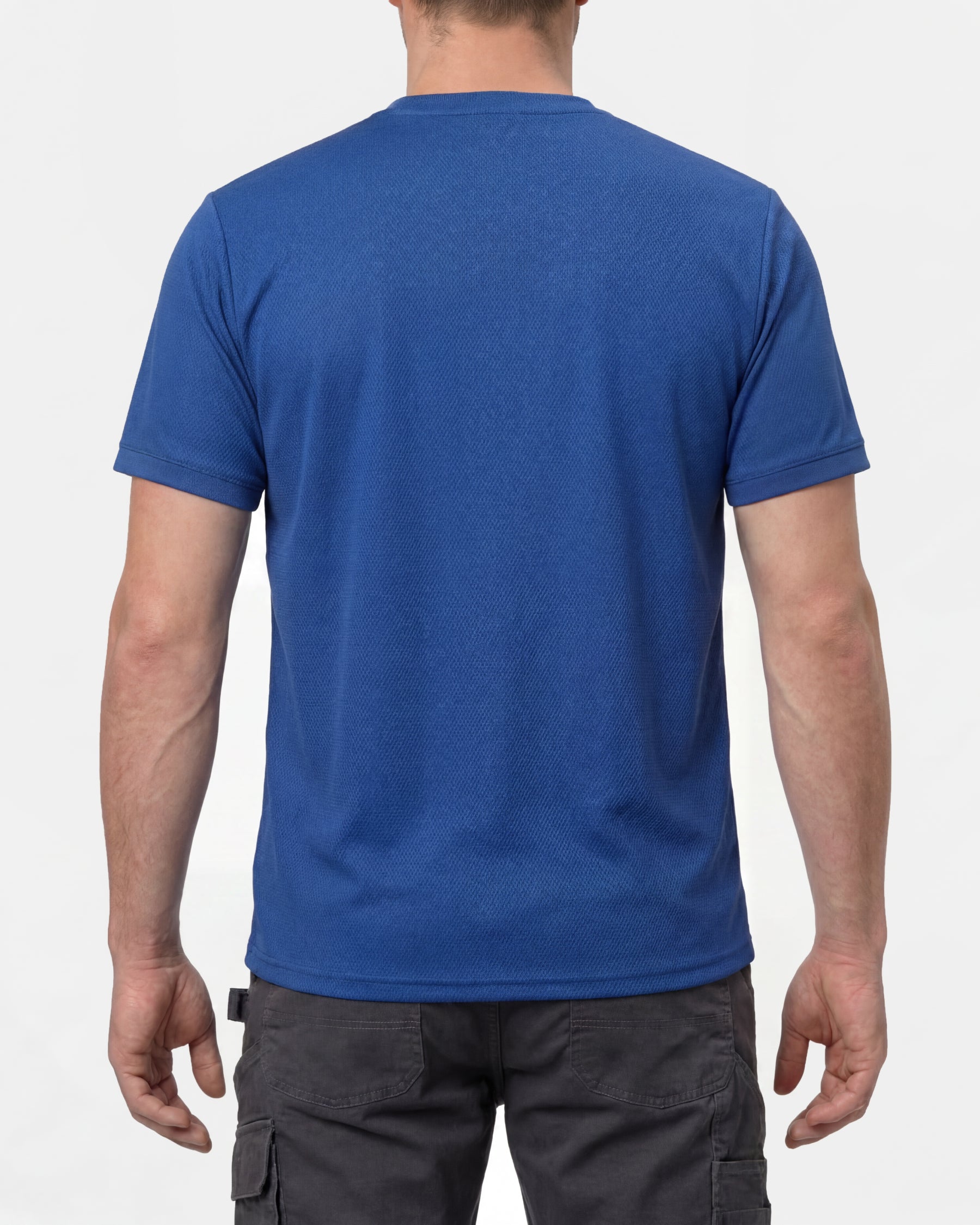 A model wears the STRAUSS Performance T-Shirt in royal blue