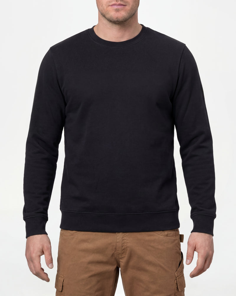 STRAUSS e.s.iconic crew neck sweatshirt in black, worn by model, front view