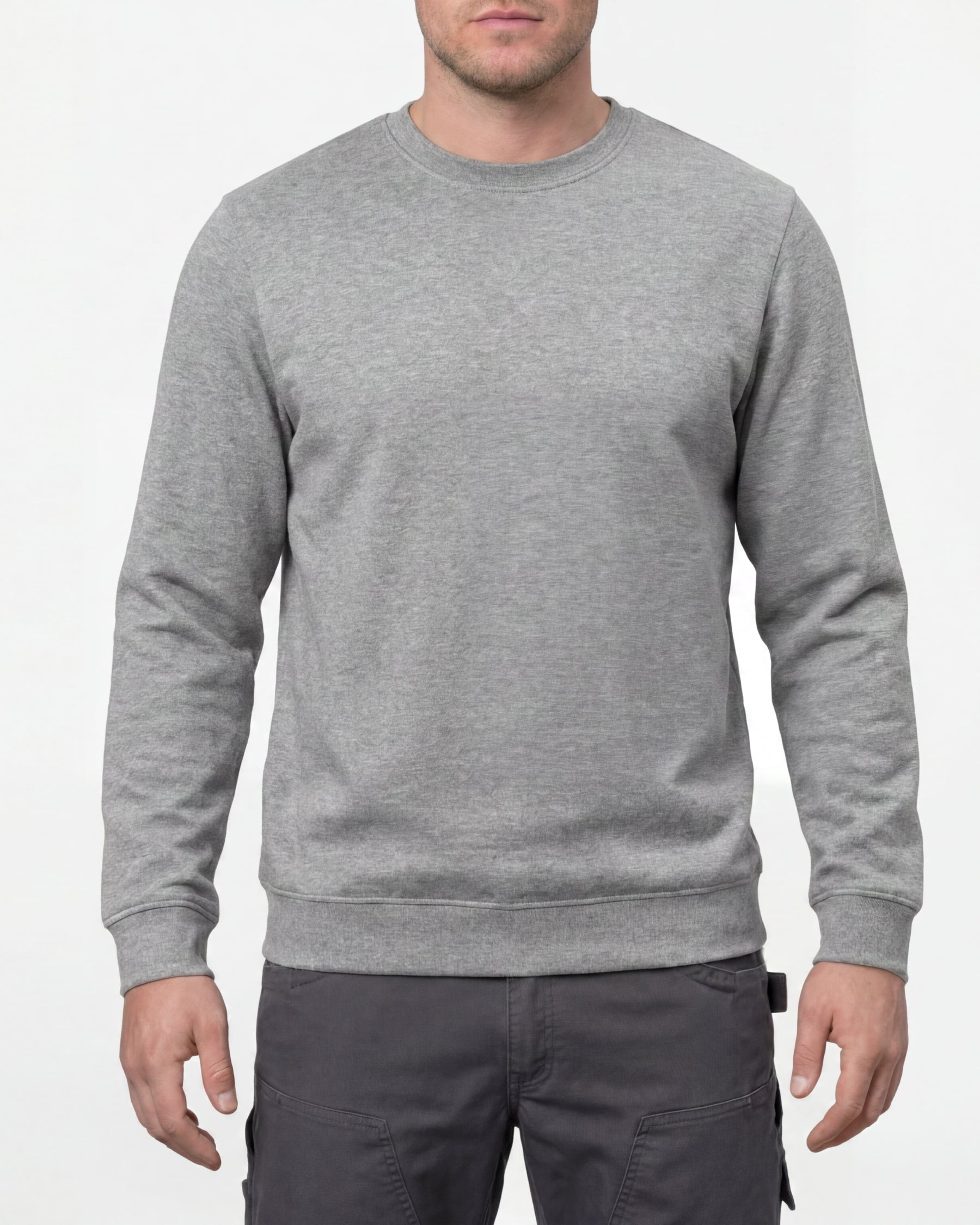 STRAUSS e.s.iconic crew neck sweatshirt in gray melange, worn by model, front view