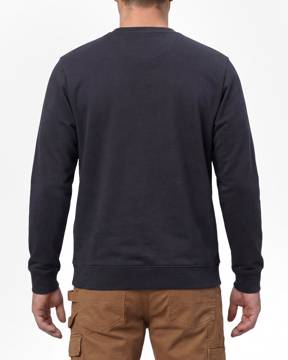 STRAUSS e.s.iconic crew neck sweatshirt in nero blue, worn by model, back view