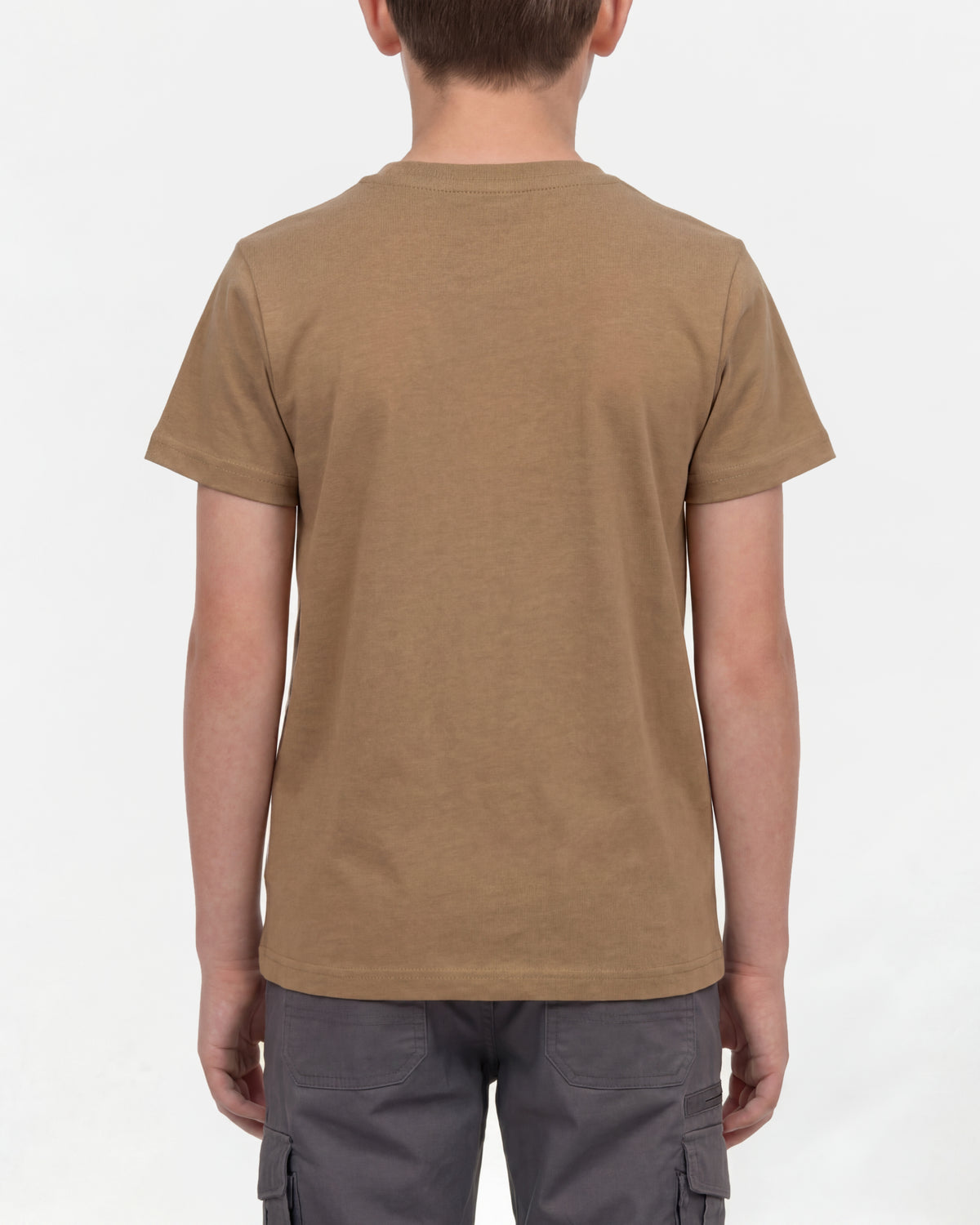 A child wears the Kids' STRAUSS Artwork T-Shirt e.s.e:pic in almond brown with casual workwear pants, showing the shirt fit