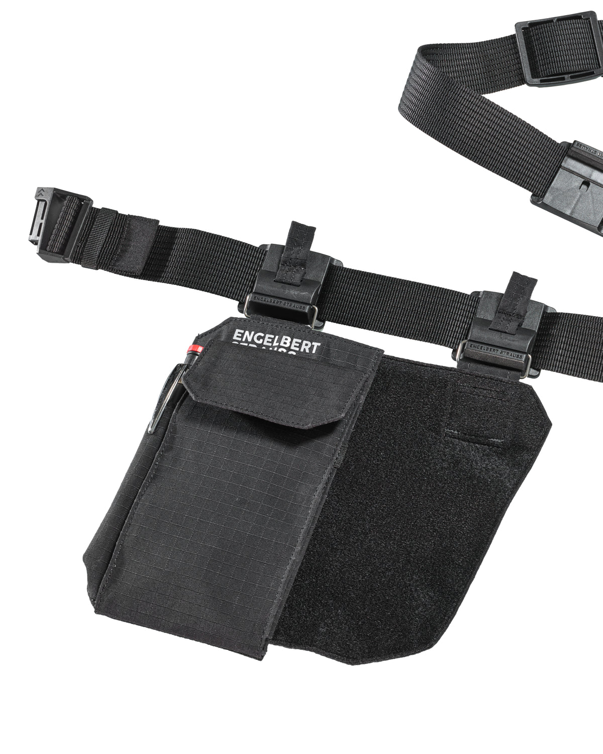 Black STRAUSS e.s.tool concept multipocket on a tool belt.