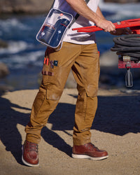 Work Pants e.s.concrete light in desert brown worn in a work setting