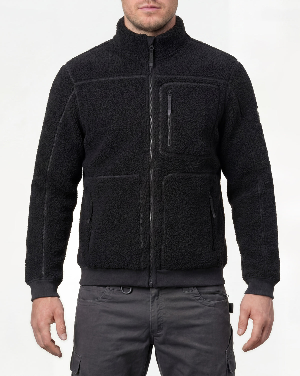 STRAUSS e.s.e:pic sherpa fleece jacket in black worn, front view