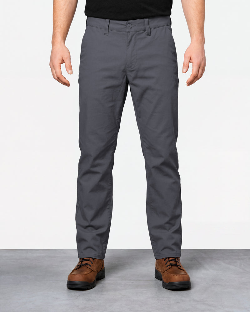 Chino Pants e.s.e:pic in carbon gray worn by a model, front view
