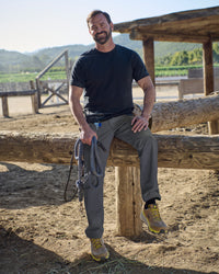 Chino Pants e.s.e:pic in carbon gray shown in an outdoor workwear setting