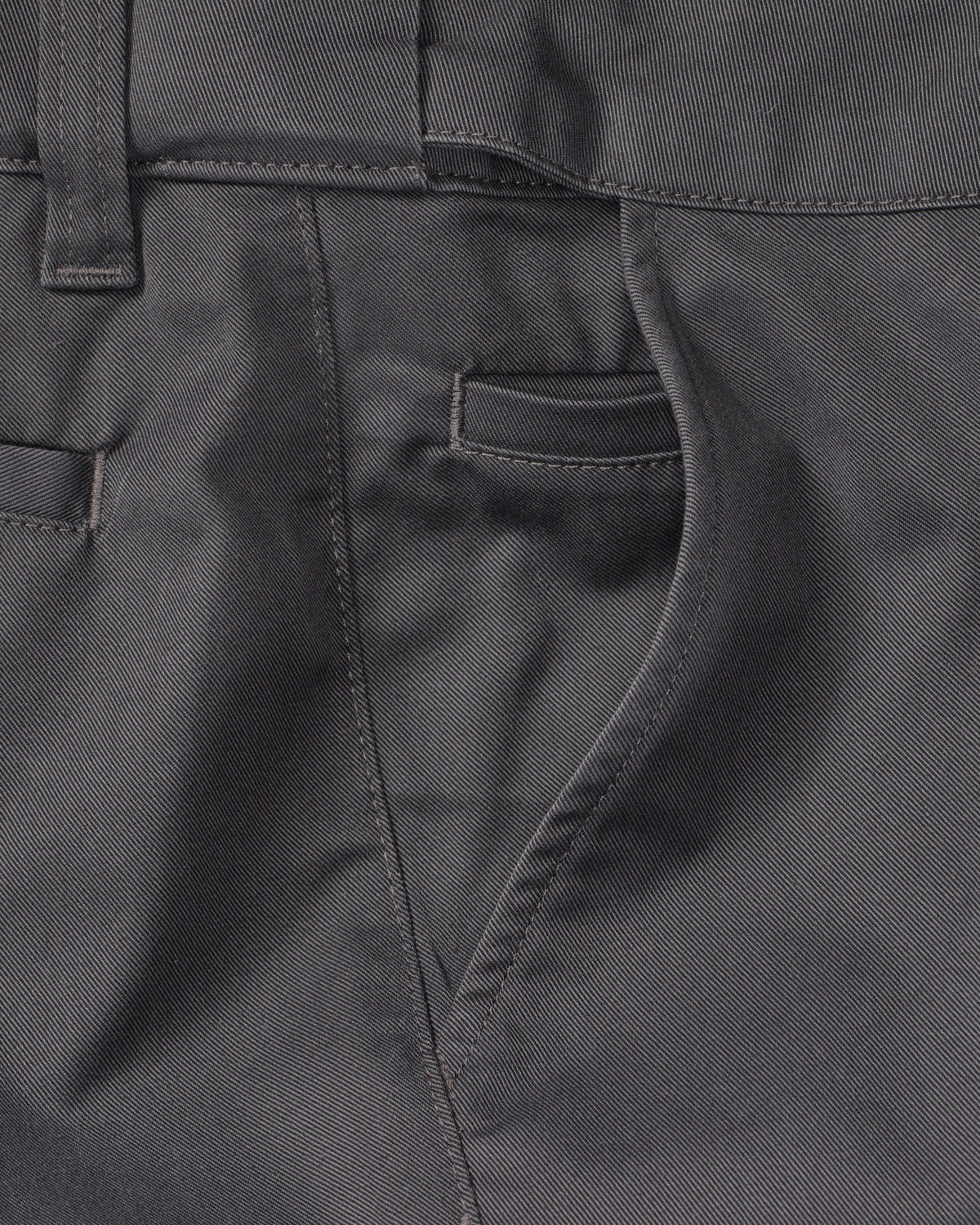 Close-up of chino fabric and seams on Chino Pants e.s.e:pic in carbon gray