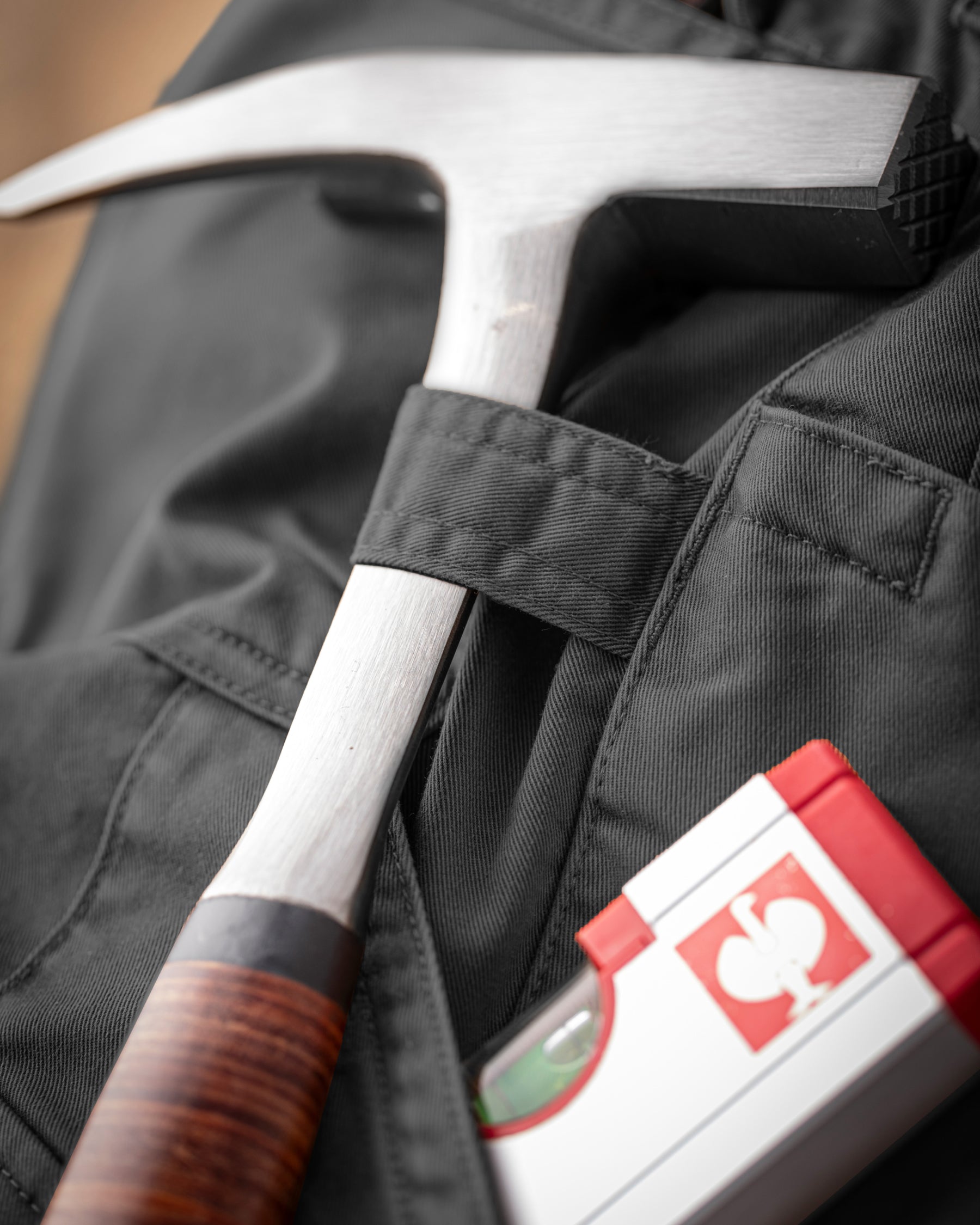 Close-up of cargo pocket details on Twill Cargo Work Pants e.s.e:pic in carbon gray
