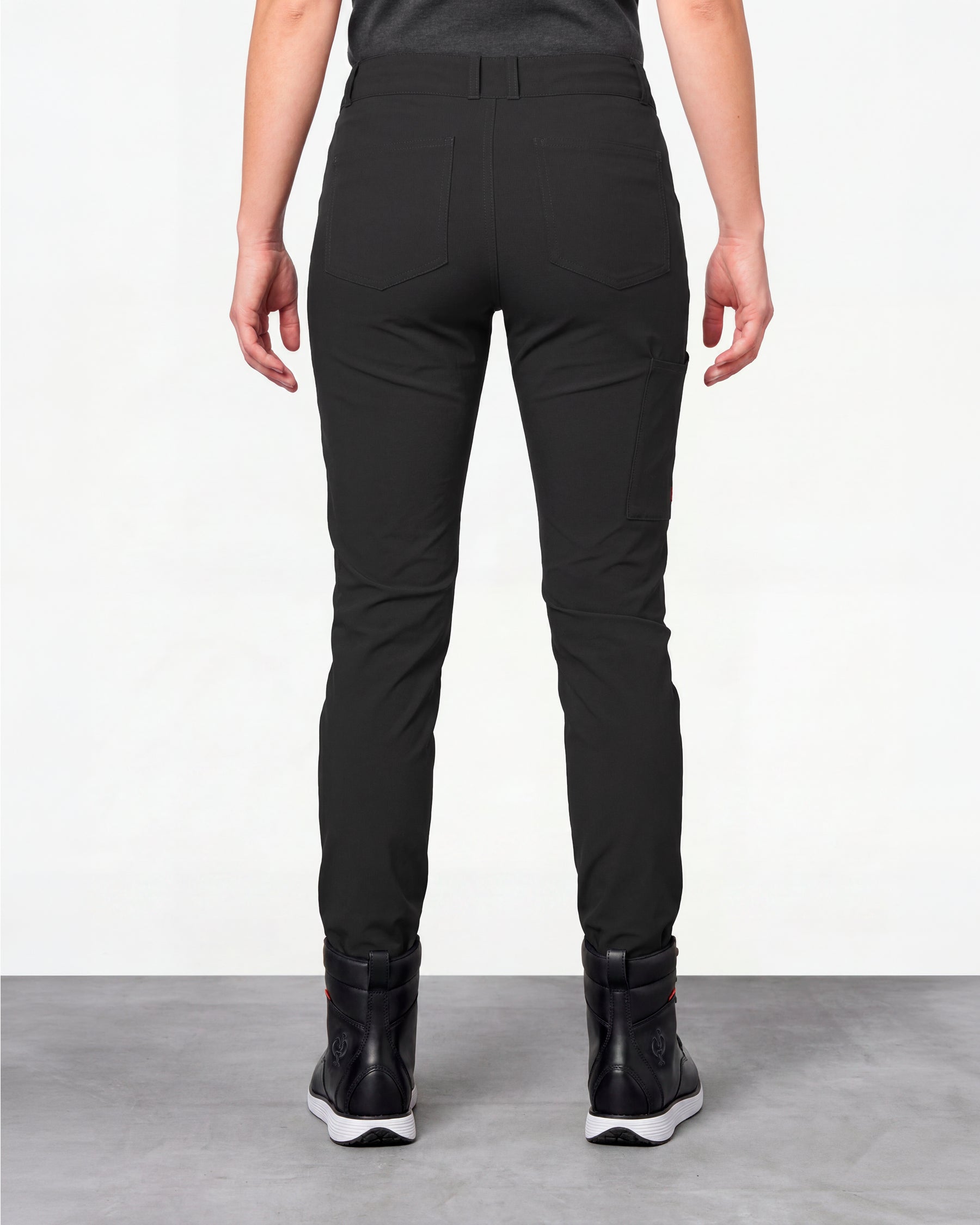 Women's Leggings e.s.e:pic in black worn by a model, rear view