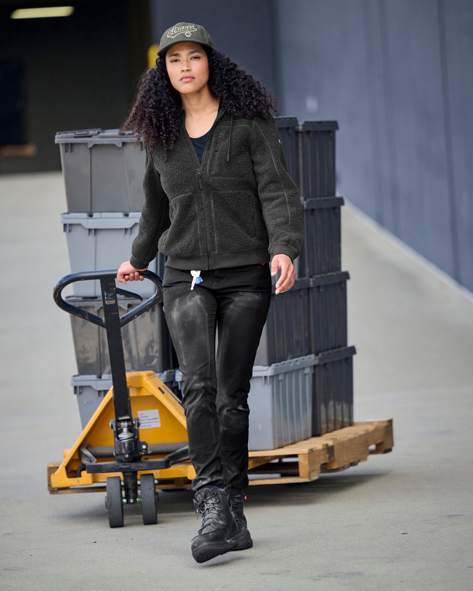 Women's Leggings e.s.e:pic in black shown in an outdoor workwear setting
