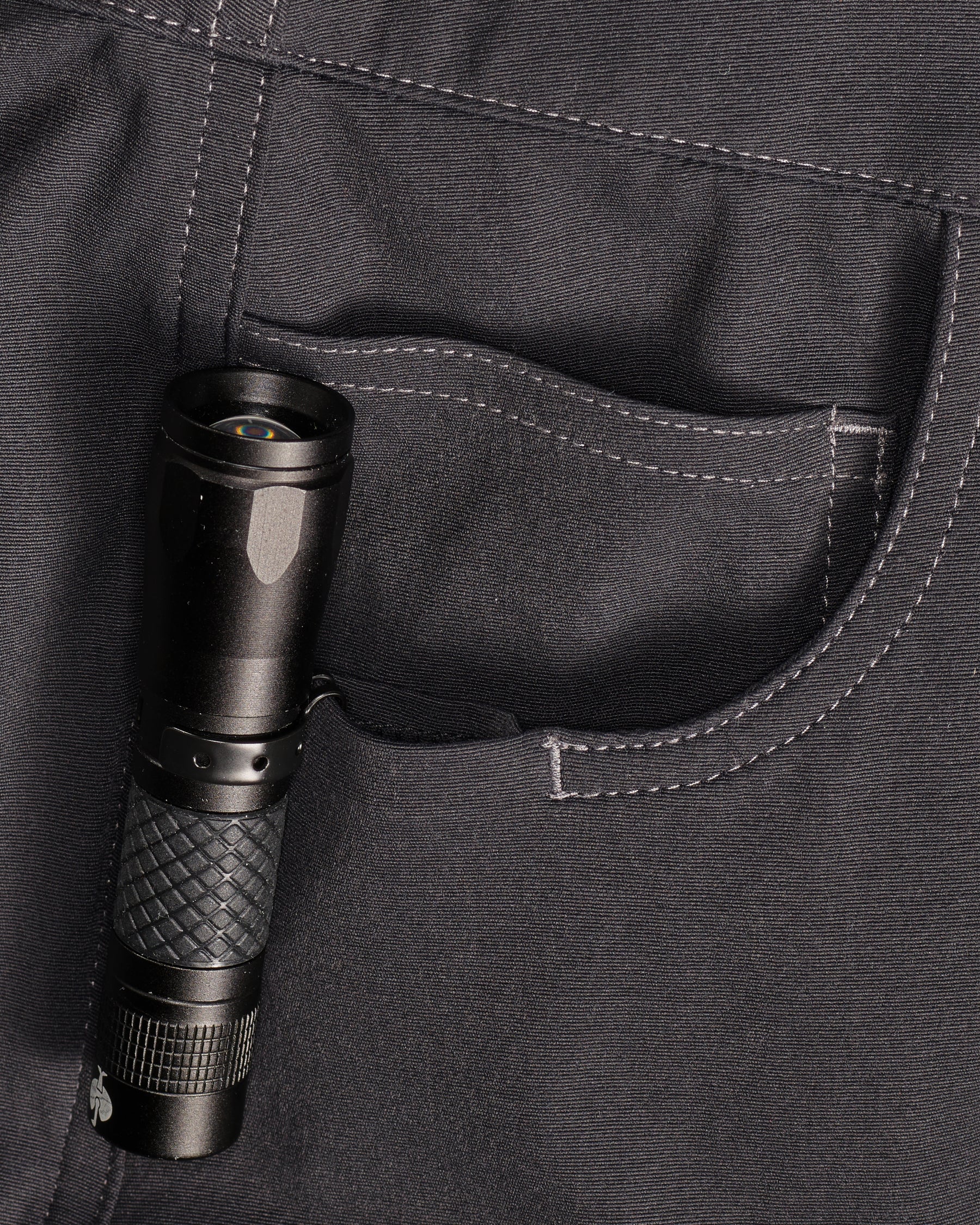 Close-up of pocket and waistband details on Women's Leggings e.s.e:pic in black