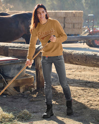 Women's Leggings e.s.e:pic in carbon gray in use, showing fit and movement