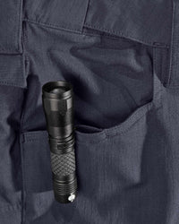 Additional close-up detail of Engelbert Strauss e.s. taktik stretch ripstop cargo work shorts in nero blue, showing fabric texture, stitching, and functional finishing details.