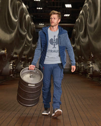 Lifestyle view of Cargo Work Pants e.s.motion ten in slate blue during work