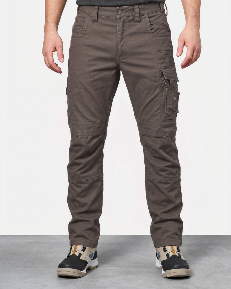 Cargo Work Pants e.s.motion ten in chestnut worn by a model, front view