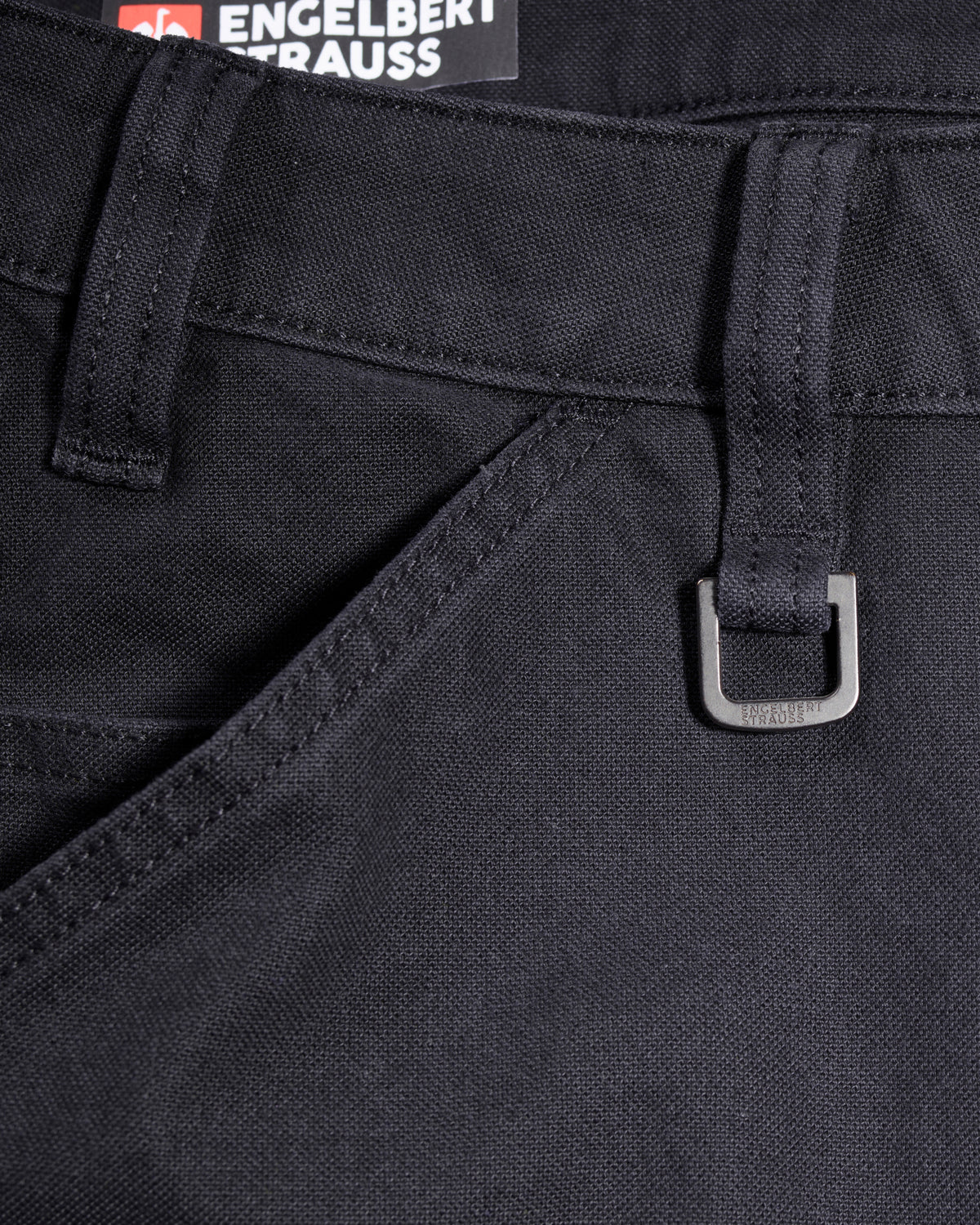 Close-up of D-ring details on Work Pants e.s.iconic in black