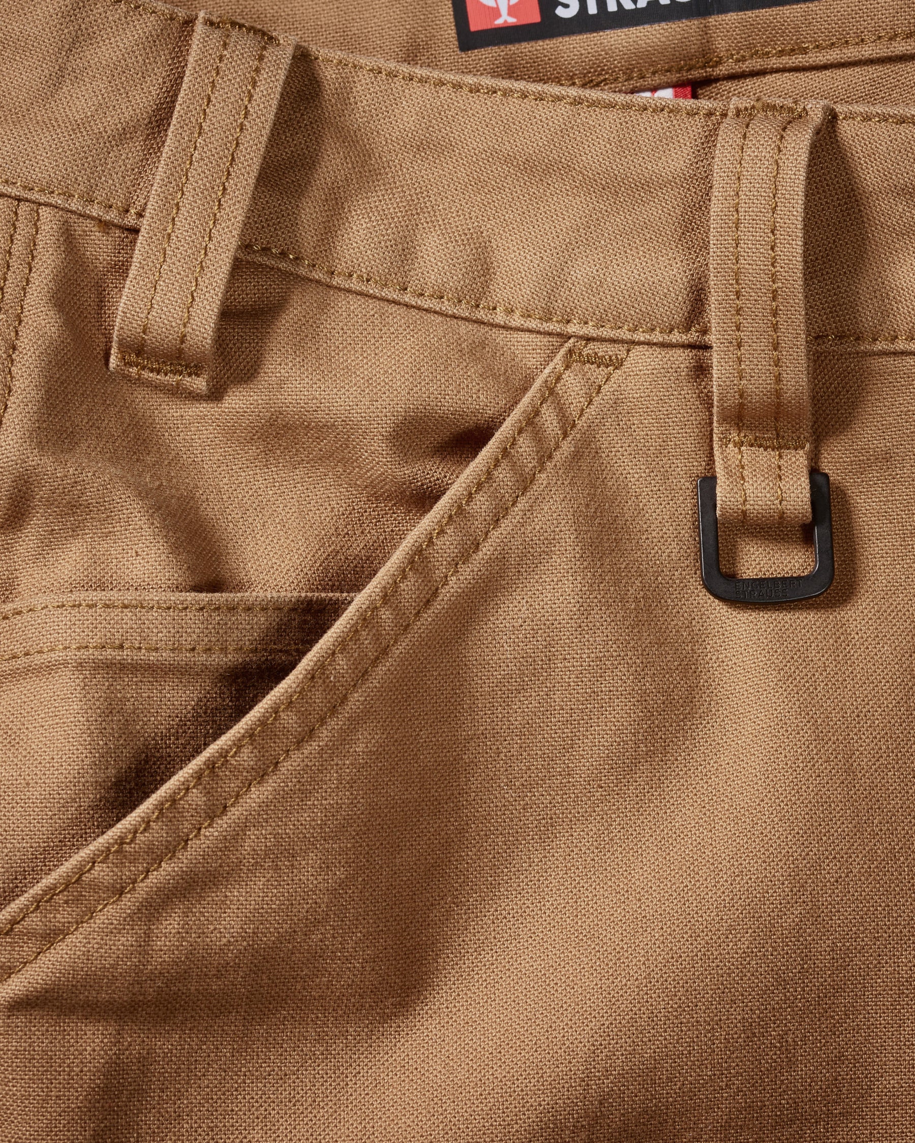 Close-up of D-ring details on Work Pants e.s.iconic in almond brown