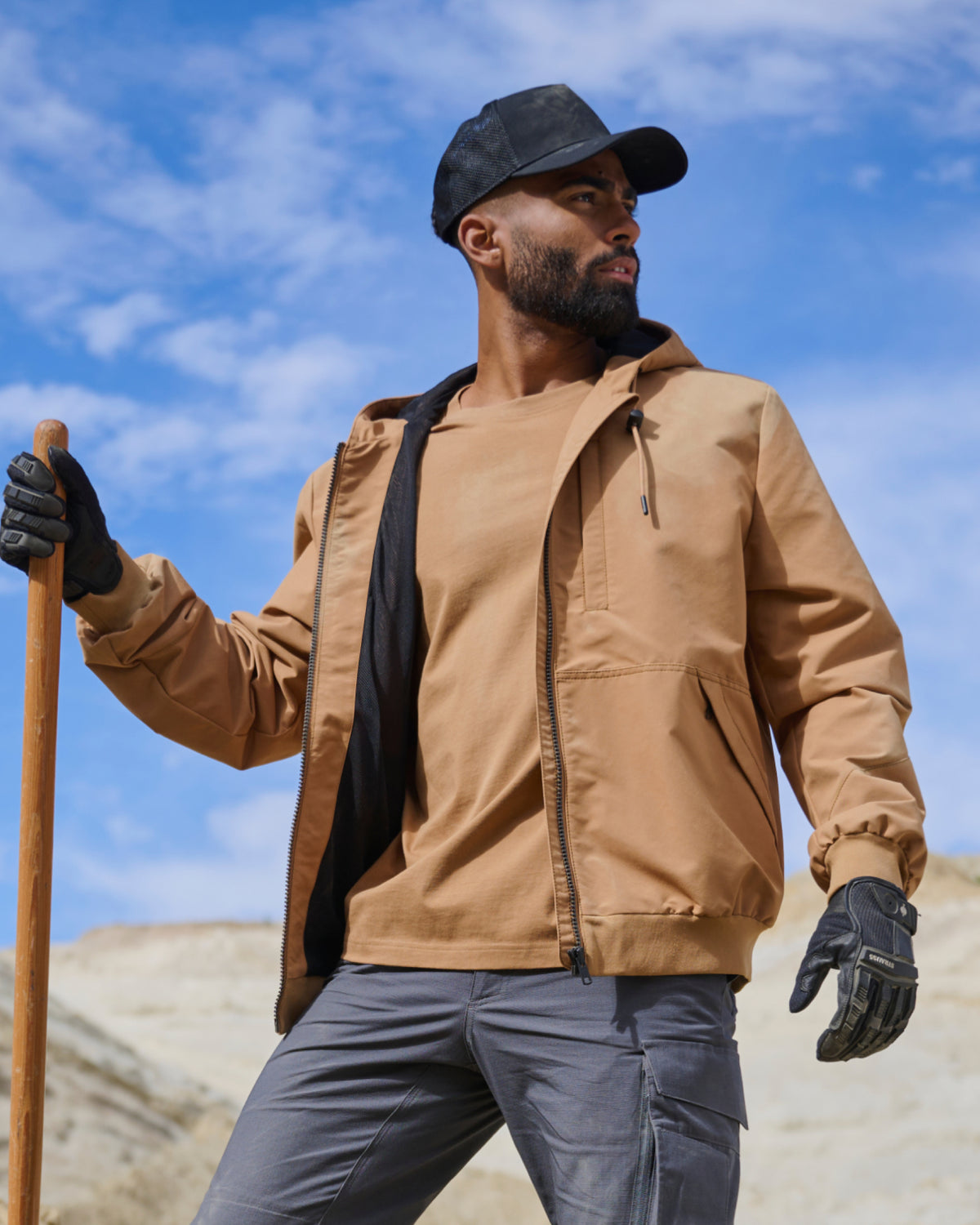 STRAUSS e.s.iconic lightweight jacket in almond brown paired with workwear