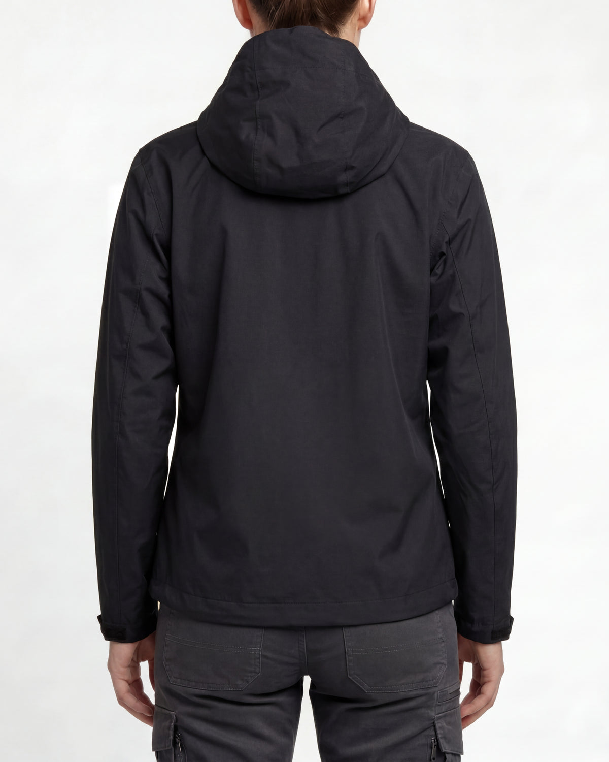 STRAUSS women's e.s.trail light pack windbreaker in black worn, back view