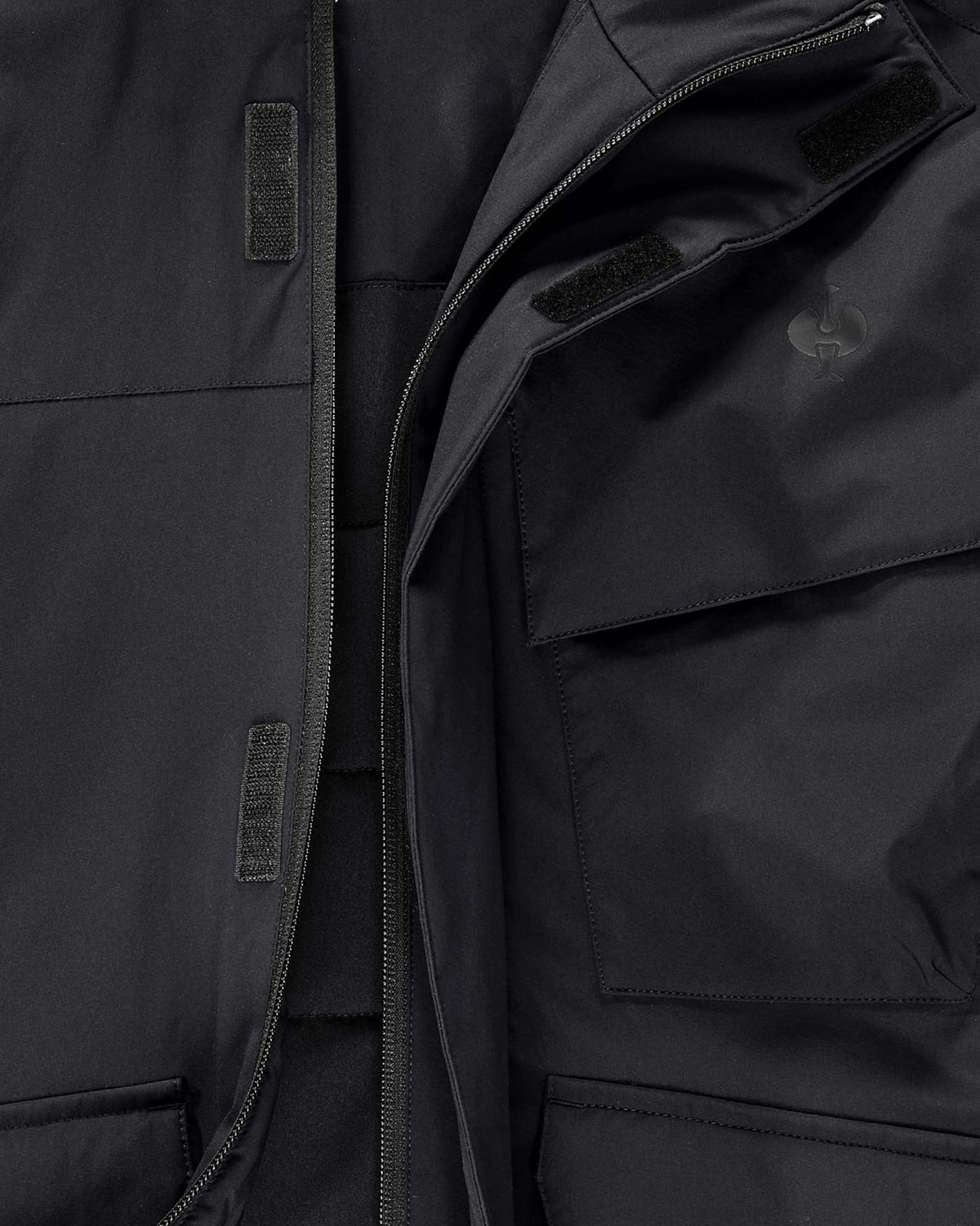 STRAUSS e.s.trail winter jacket in black paired with winter workwear