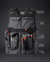 Tool pocket layout and storage features on STRAUSS e.s.iconic tool vest in carbon gray and black