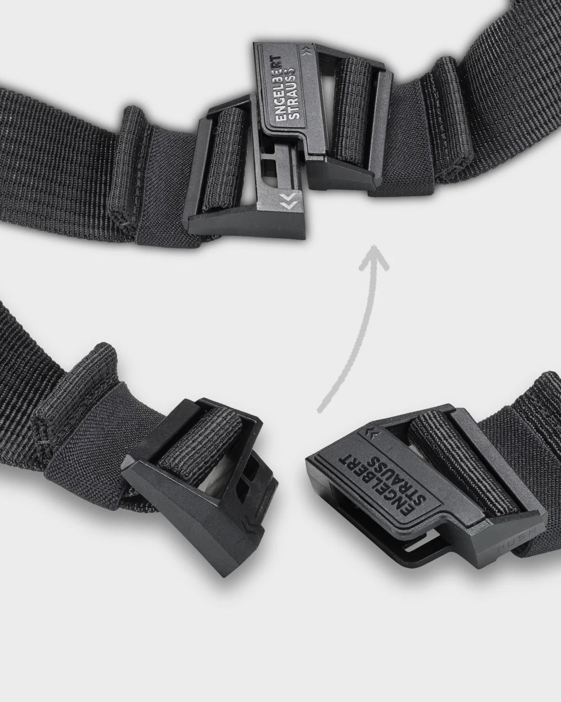 Close-up of the buckle, strap, and attachment points on the almond brown STRAUSS e.s.iconic tool belt.