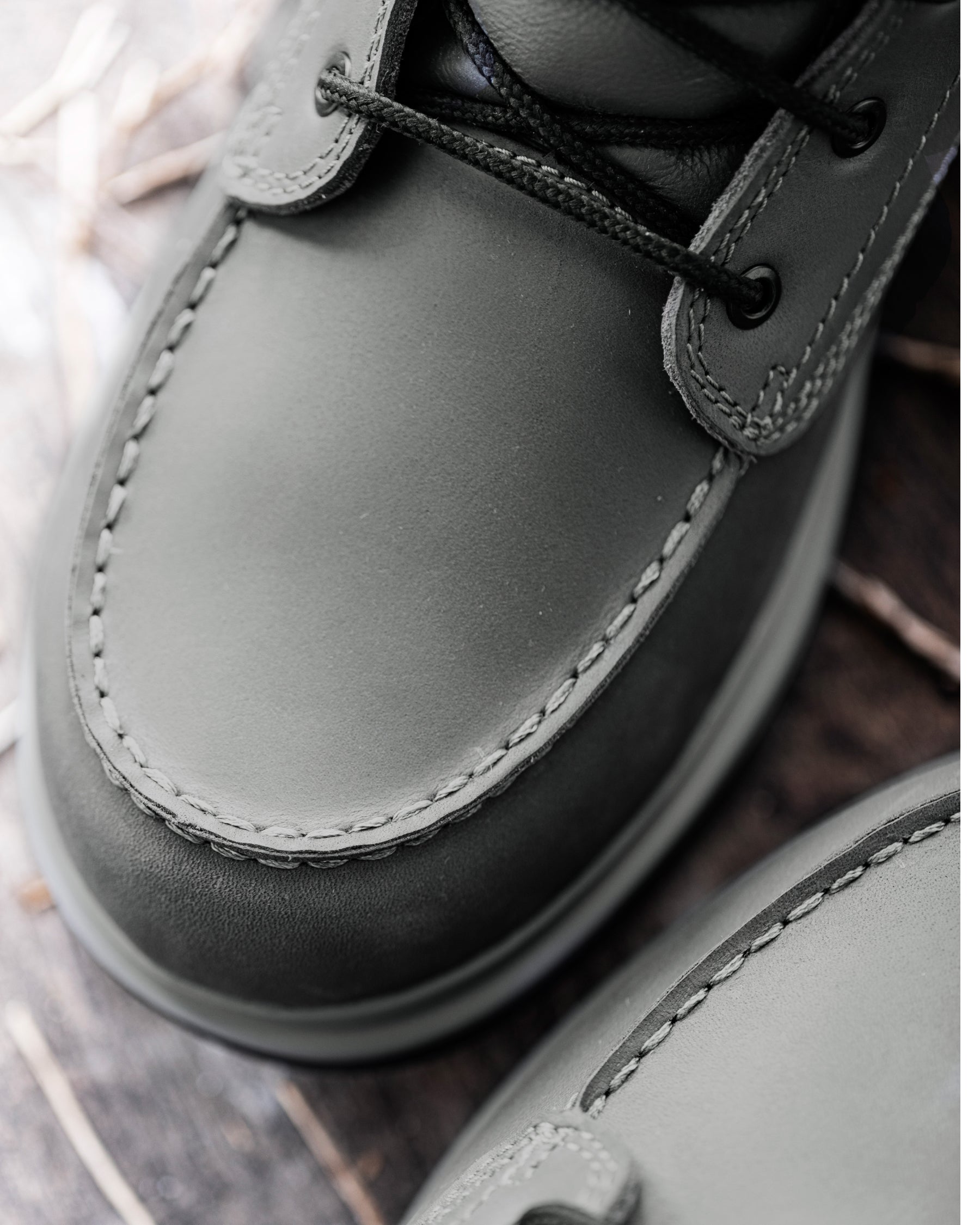 Close-up of the Carbon gray Ridgewood 6-inch Soft Toe Boot soft toe area