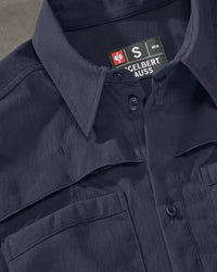 Chest pocket, snap placket, and stretch ripstop fabric on the STRAUSS e.s.taktik Stretch Ripstop Short Sleeve Work Shirt in nero blue