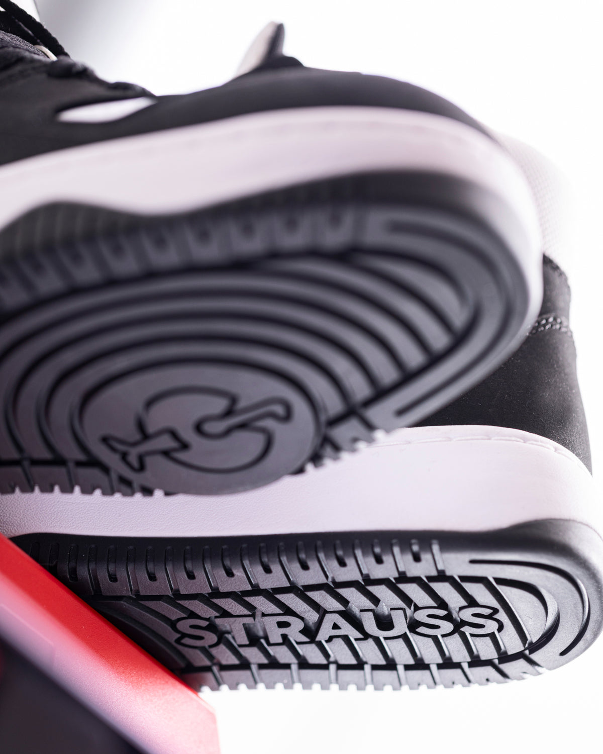 Close-up of the Black and White Eindhoven 6-inch Steel Toe Work Boot sole and traction pattern
