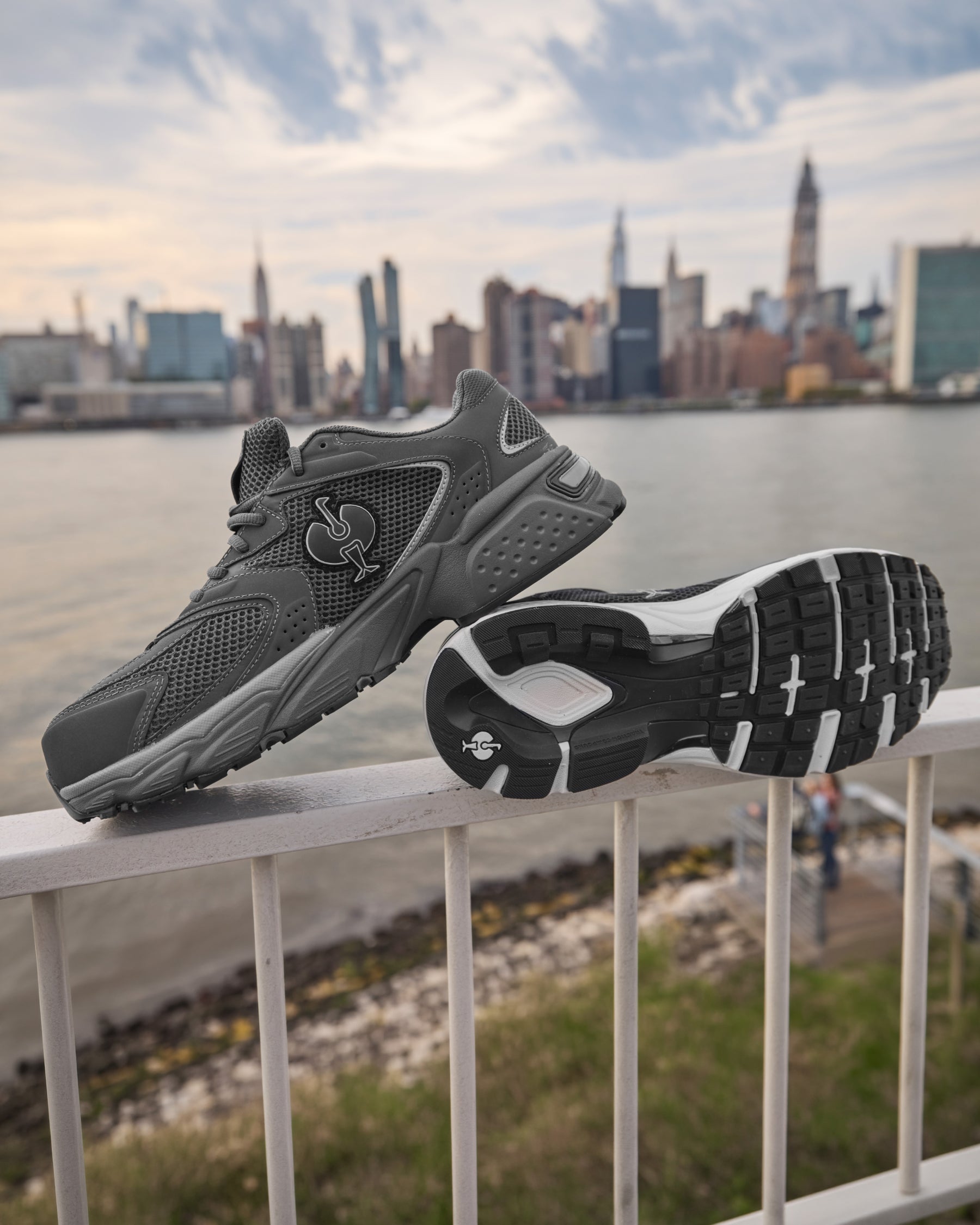 STRAUSS St. Louis Composite Toe Work Shoe in Carbon gray shown in use on the job