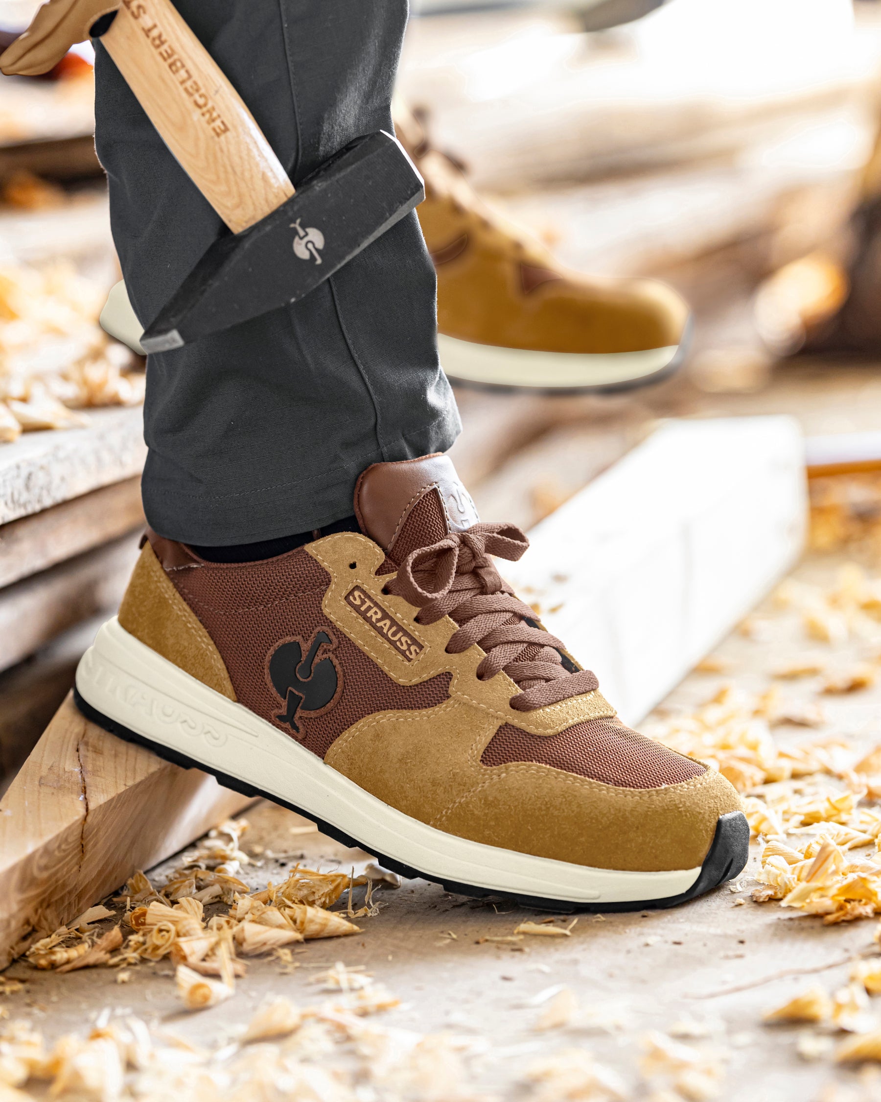 Canberra Steel Toe Work Shoe | STRAUSS