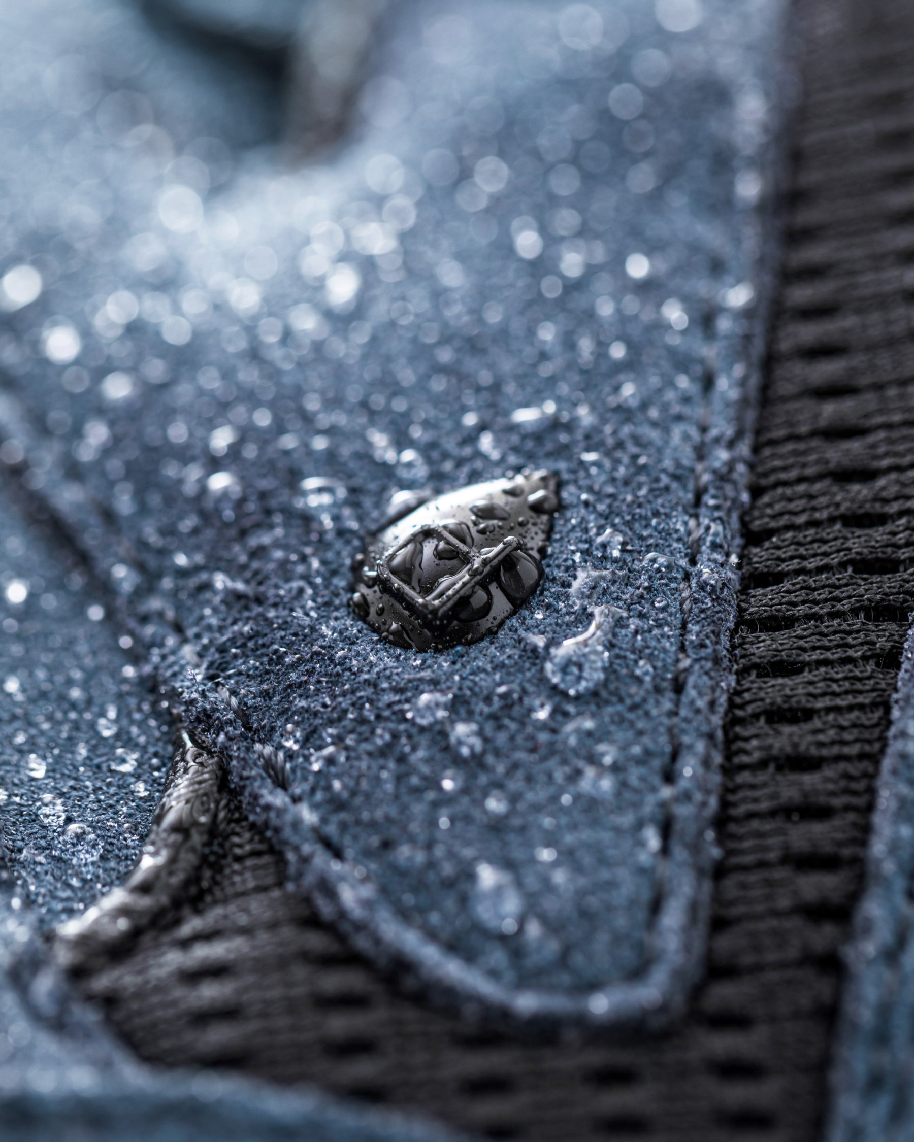 Close-up of the Oxid blue Turin 6-inch Aluminum Toe Work Boot upper