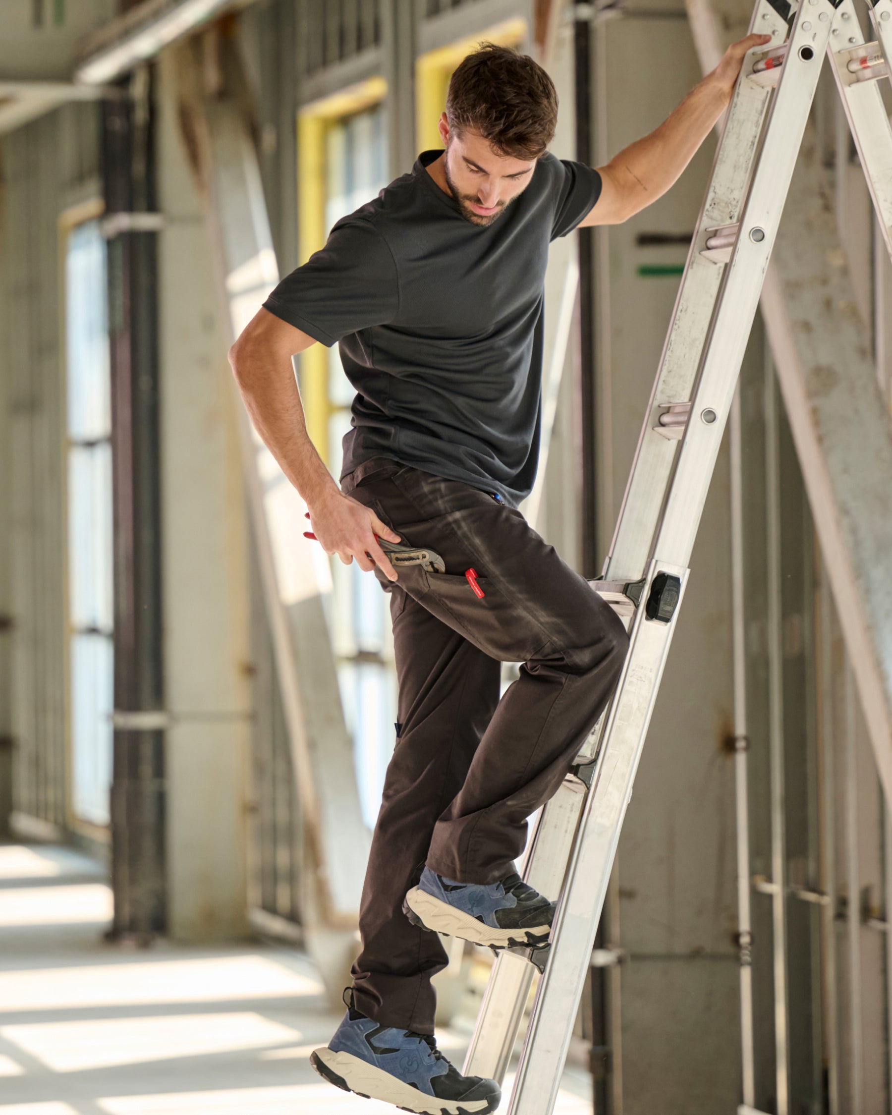 STRAUSS 1620 Multipocket Pants in moon gray shown in an outdoor workwear setting
