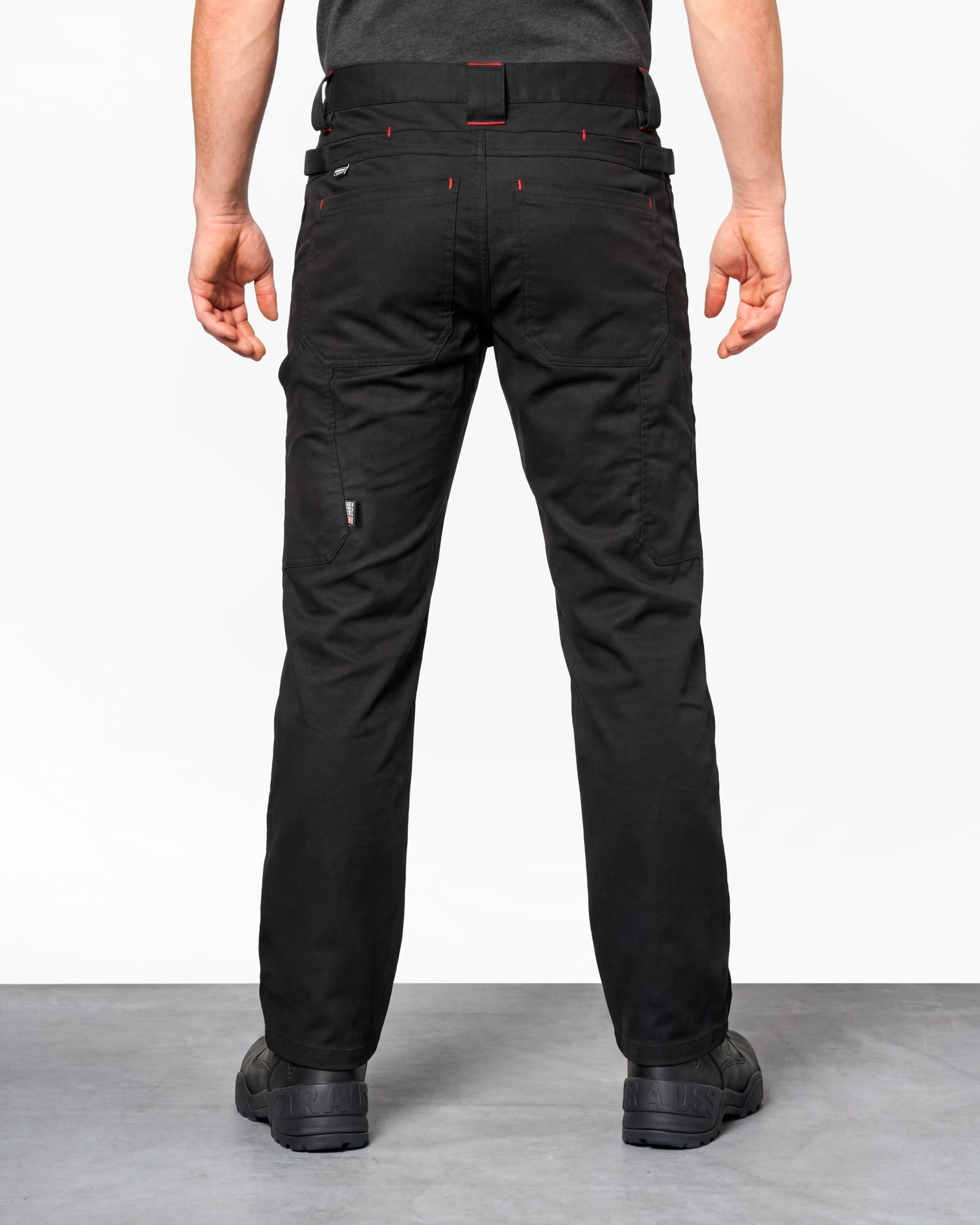 STRAUSS 1620 Multipocket Pants in meteorite worn by a model, rear view