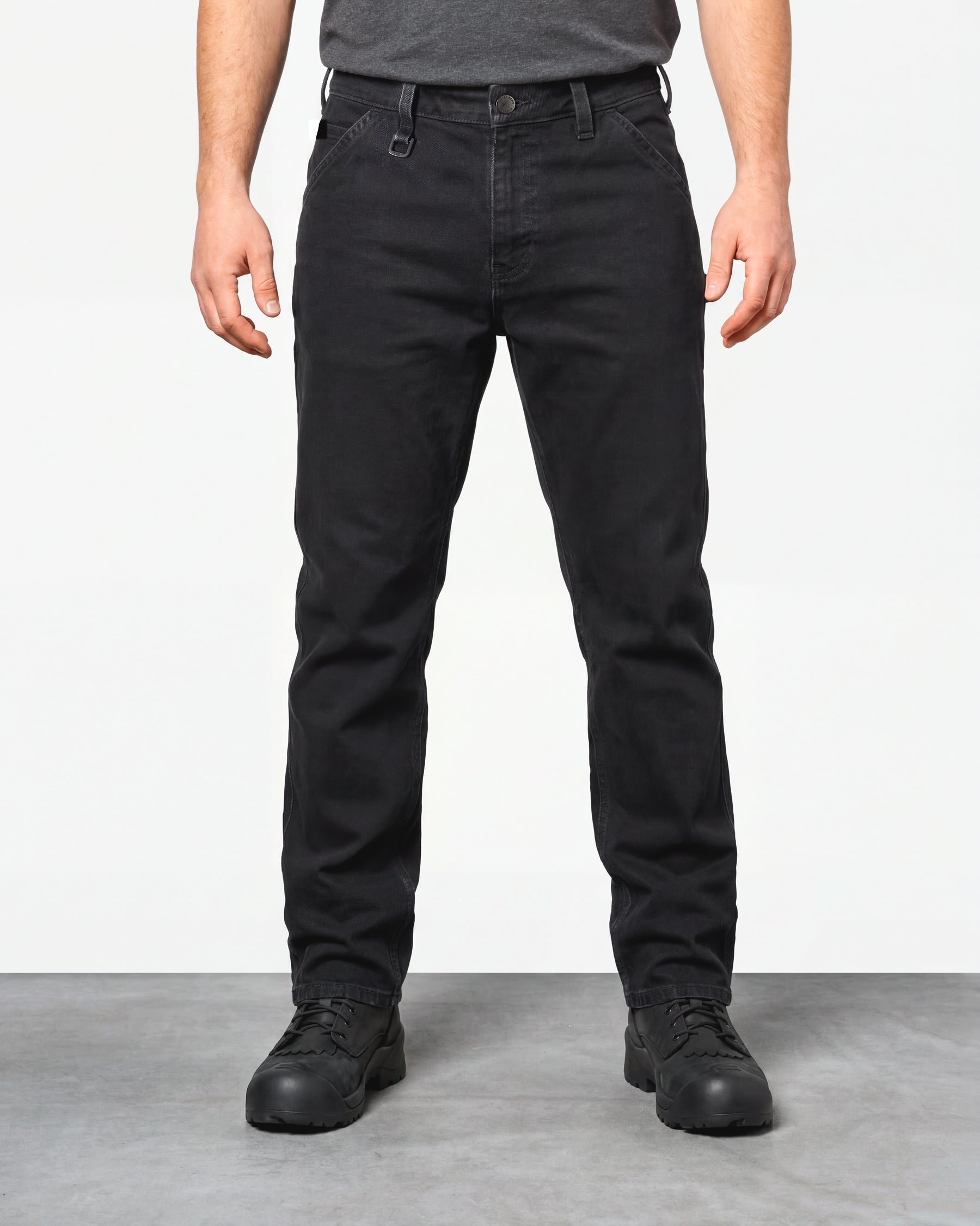Carpenter Jeans e.s.iconic in black worn by a model, front view