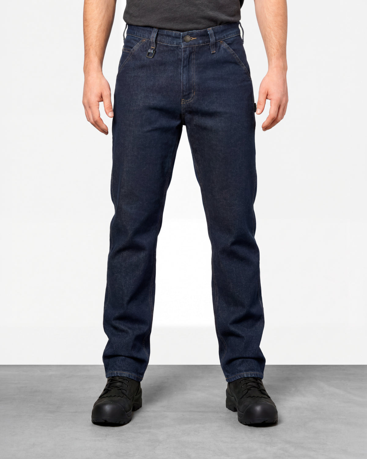 Carpenter Jeans e.s.iconic in dark wash worn by a model, front view