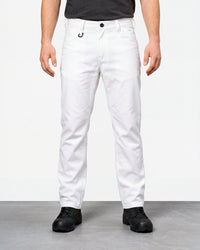 Carpenter Jeans e.s.iconic in white worn by a model, front view