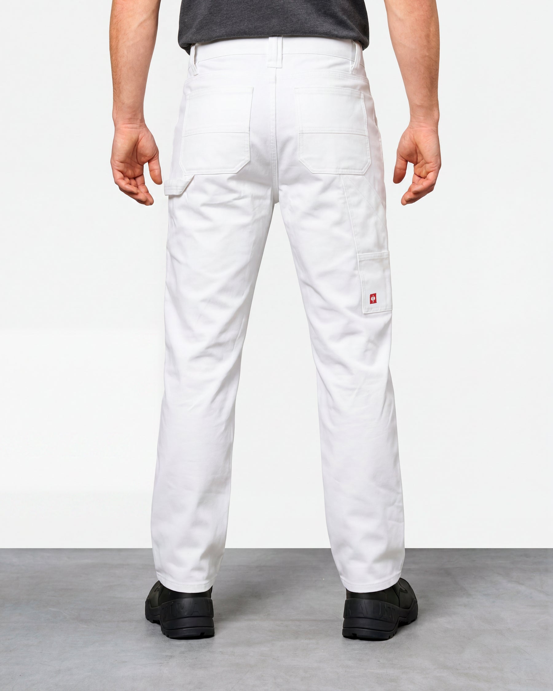 Carpenter Jeans e.s.iconic in white worn by a model, rear view