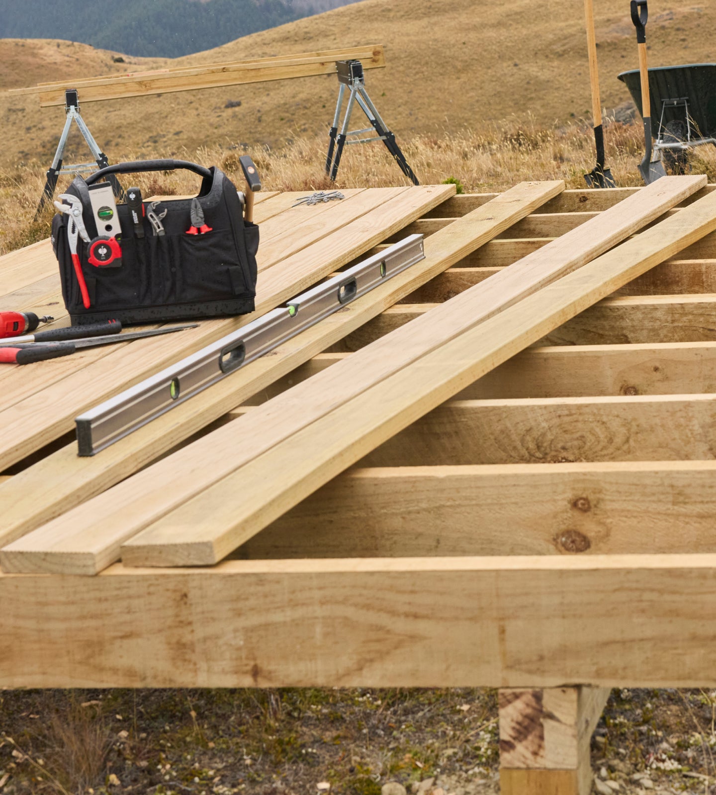 A scenery of a construction jobsite.