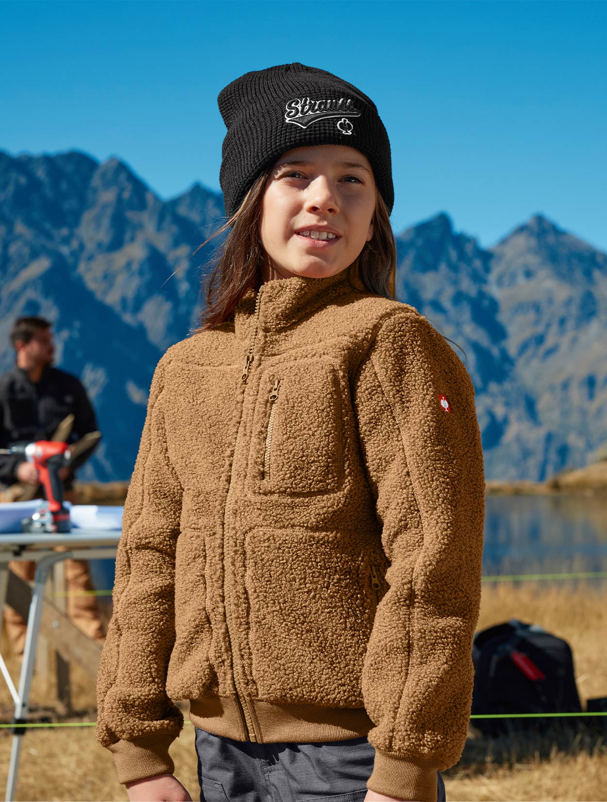 Lifestyle image of Kids Sherpa Fleece Jacket e.s.e:pic in almondbrown